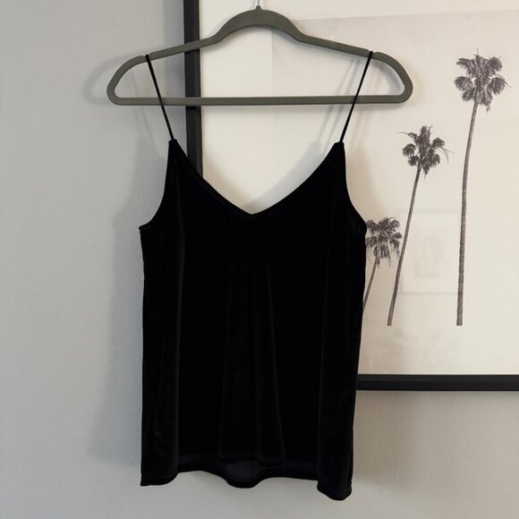 Project Social T | NWOT Slater Velvet Cami in Black Size Medium - Picture 4 of 6